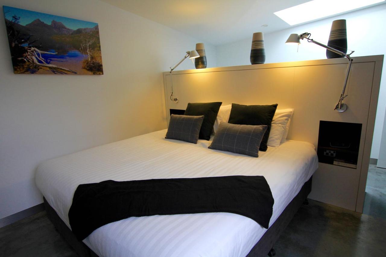 Old Bishop'S Quarters Heritage, Modern & Unique Accommodation Hobart Buitenkant foto